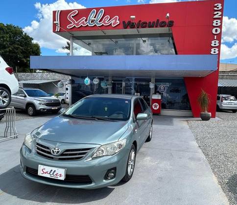 TOYOTA COROLLA 1.6 XLI 16V GASOLINA 4P AUTOMÁTICO TOYOTA COROLLA 1.6 XLI 16V GASOLINA 4P AUTOMÁTICO